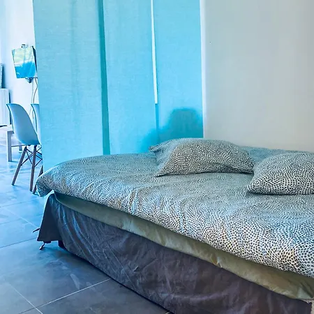 Jardin Fleuris Parking Apartament